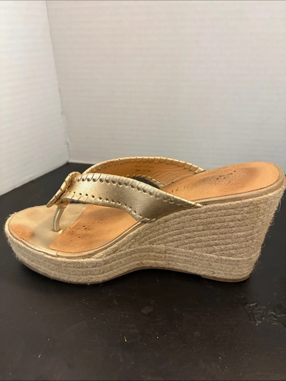 Jack Rogers Women’s Gold Wedge Thong Platform Espadrille Sandals, Size 9